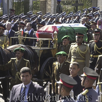 Enterro de Arafat no Cairo, Egito.